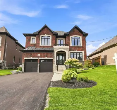 24 Cemetery Road, Uxbridge, On L9p 1r1