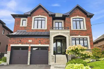 24 Cemetery Road, Uxbridge, On L9p 1r1