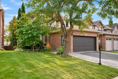 14 Crawford Rose Drive, Aurora, On L4g 4p2