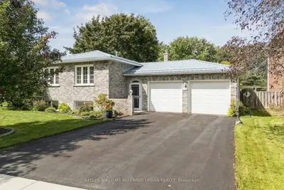 190 Hilltop Drive, East Gwillimbury, On L9n 1b8