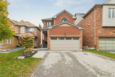 19 Ballymore Drive, Aurora, On L4g 7e6
