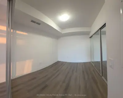 10 Gatineau Drive 709, Vaughan, On L4j 0l2
