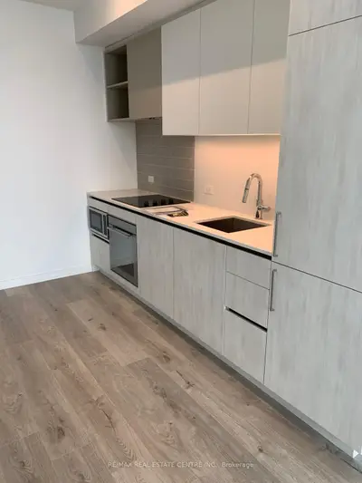 7890 Jane Street 3001, Vaughan, On L4k 4r6
