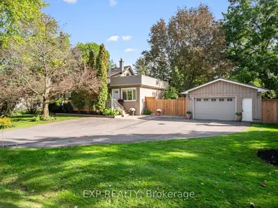 25 Morton Avenue, East Gwillimbury, On L0g 1v0