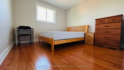51 Park Lane Circle, Richmond Hill, On L4c 6s8