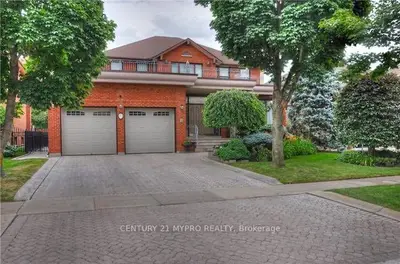 427 Wycliffe Avenue Basement, Vaughan, On L4l 3n9