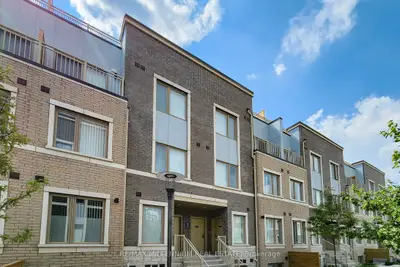 100 Honeycrisp Crescent Th 350, Vaughan, On L4k 0n7
