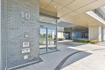 10 Gatineau Drive 210, Vaughan, On L4j 0l2