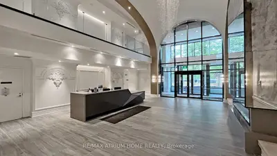 8 Cedarland Drive 1211, Markham, On L6g 0h4