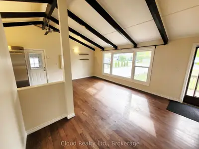 172 Silas Boulevard, Georgina, On L4p 2k3