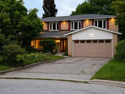 183 St. Anthony's Court, Richmond Hill, On L4c 4t4