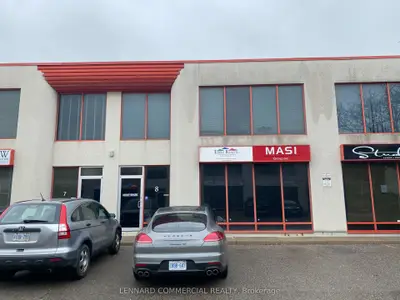 53 Woodstream Boulevard 8a, Vaughan, On L4l 7y8