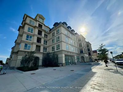101 Cathedral High Street 239, Markham, On L6c 3l8