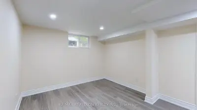 265 Browndale Crescent 1bed Bsmnt, Richmond Hill, On L4c 3h9