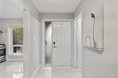 1 Wootten Way S 32, Markham, On L3p 3h7