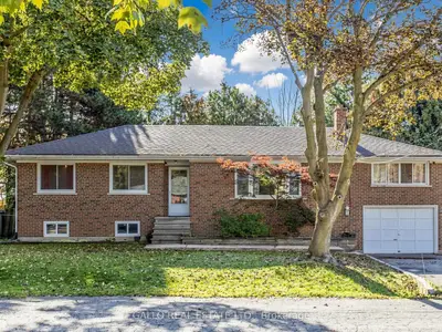 340 Boyer Street, Whitchurch-stouffville, On L4a 7v9