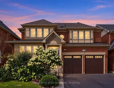 136 Rollinghill Road, Richmond Hill, On L4e 4e1