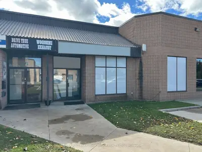 24707 Woodbine Avenue 3, Georgina, On L4p 3e9