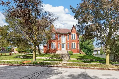 151 Stellick Avenue, Newmarket, On L3x 1t4