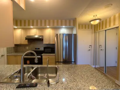 33 Cox Boulevard 720, Markham, On L3r 8a6
