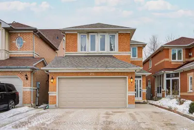25 Eastpine Drive, Markham, On L3r 4z2