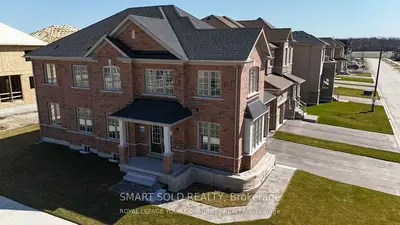 2 Lorrain Hand Crescent, Georgina, On L4p 0s9