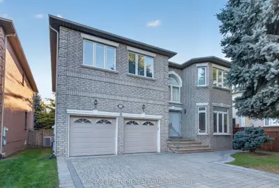 12 Loudon Crescent, Vaughan, On L4j 8n4