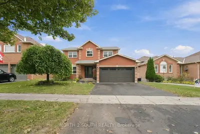213 Melbourne Drive, Bradford West Gwillimbury, On L3z 2y8