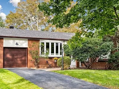 12 Sir Pellias Terrace, Markham, On L3p 2z8