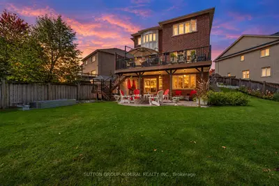 55 Maverick Crescent, Vaughan, On L6a 4l1