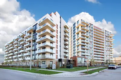 6 David Eyer Road 513, Richmond Hill, On L4s 0n5