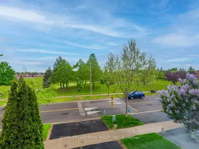 49 Chelwood Drive, Vaughan, On L4j 7j1