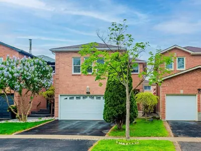 49 Chelwood Drive, Vaughan, On L4j 7j1