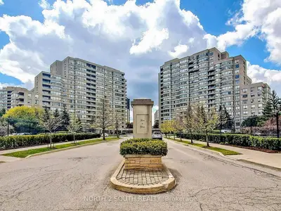 11 Townsgate Drive 401, Vaughan, On L4j 8g4