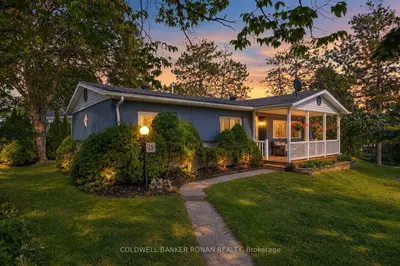 13 Hawthorne Drive, Innisfil, On L9s 1p7