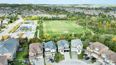 6 Tentone Court, Richmond Hill, On L4s 0e2