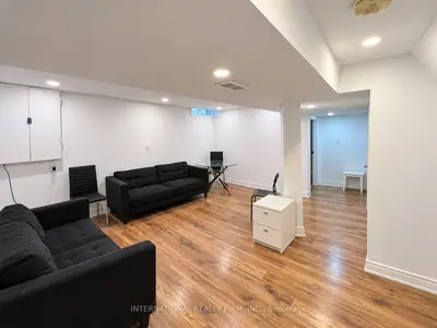 16 Constellation Crescent Basement, Richmond Hill, On L4c 8j7