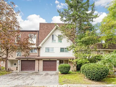 121 Poplar Crescent 44, Aurora, On L4g 3m4