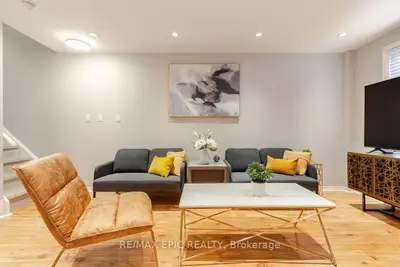 75 Weldrick Road E 732, Richmond Hill, On L4c 0h9