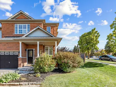 174 Millcliff Circle, Aurora, On L4g 7n7
