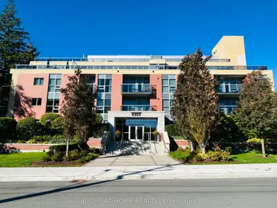 8302 Islington Avenue 207, Vaughan, On L4l 0e6