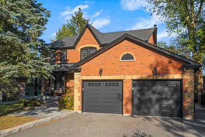 61 Fisher Street, King, On L7b 1g3