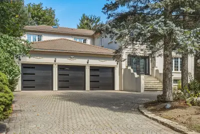 176 Old Surrey Lane, Richmond Hill, On L4c 7e5