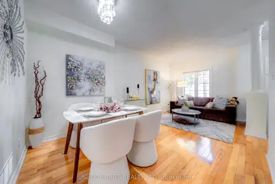 23 Observatory Lane 26, Richmond Hill, On L4c 0m7