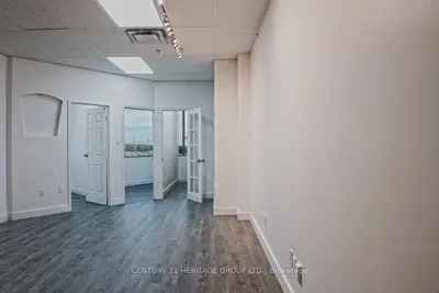 330 Highway 7 E Ph09, Richmond Hill, On L4b 3p8