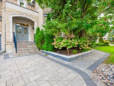11 Beauvista Court, Vaughan, On L4h 3g6