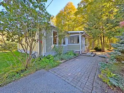 11 Brule Lakeway, Georgina, On L0e 1l0