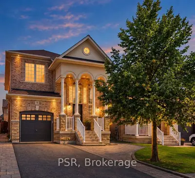 9 White Beach Crescent, Vaughan, On L6a 0r1
