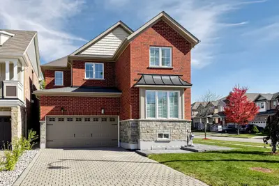 1 Bassview Court, Richmond Hill, On L4e 0m3