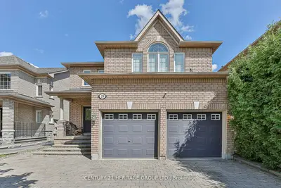 29 Eminence Road, Vaughan, On L4k 5k1